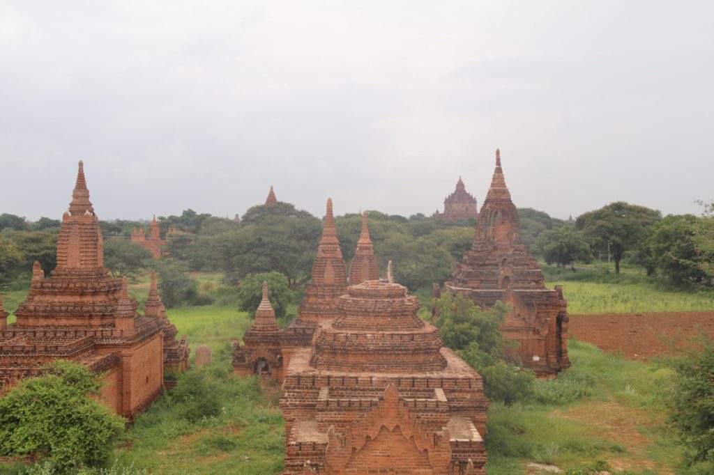 THE TEMPLES OF BAGAN