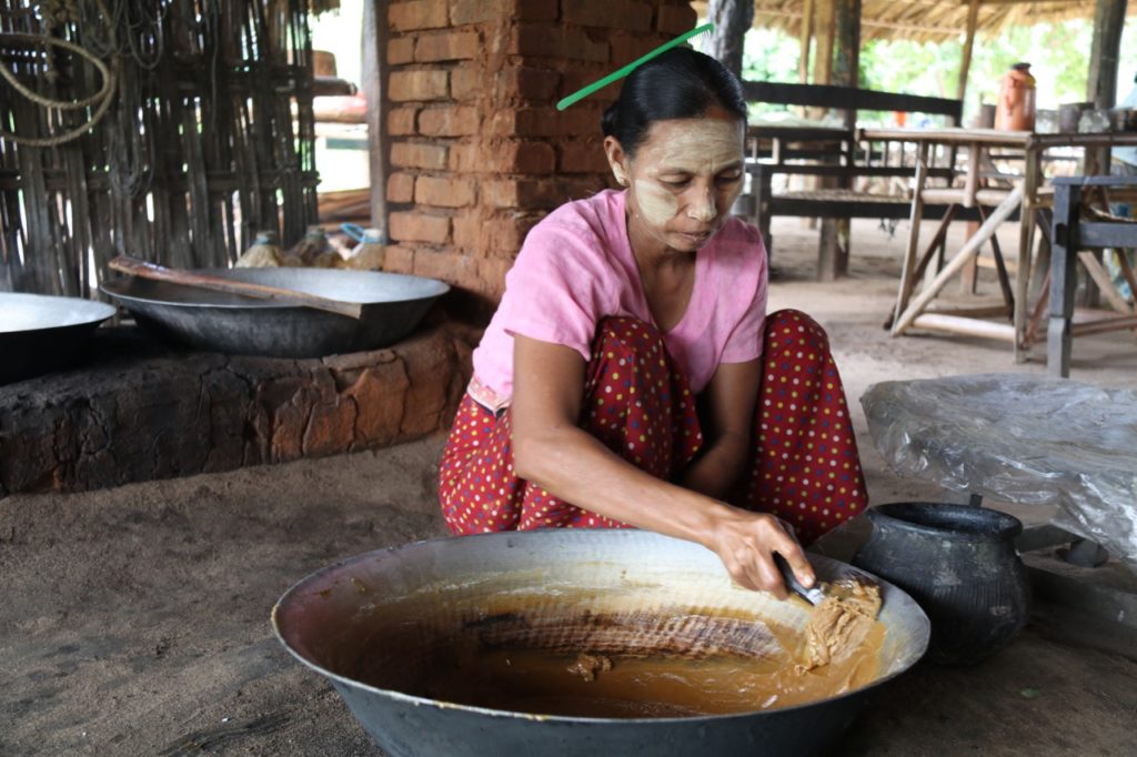 MAKING BROWN SUGAR