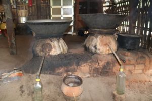 DISTILLING THE FERMENTED PALM OIL LIQUID TO MAKE LIQUER