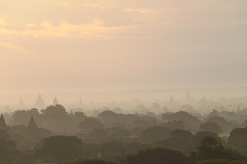 SUNRISE OVERLOOKING THE BAGAN TEMPLES