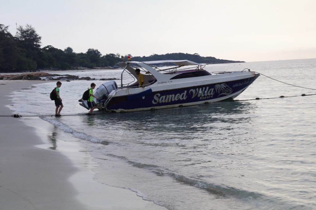 THE SAMED VILLA SPEEDBOAT