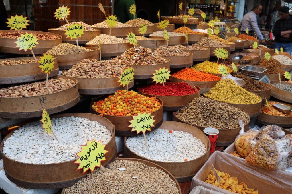 Delights in the fruit and vegetable souk in Amman