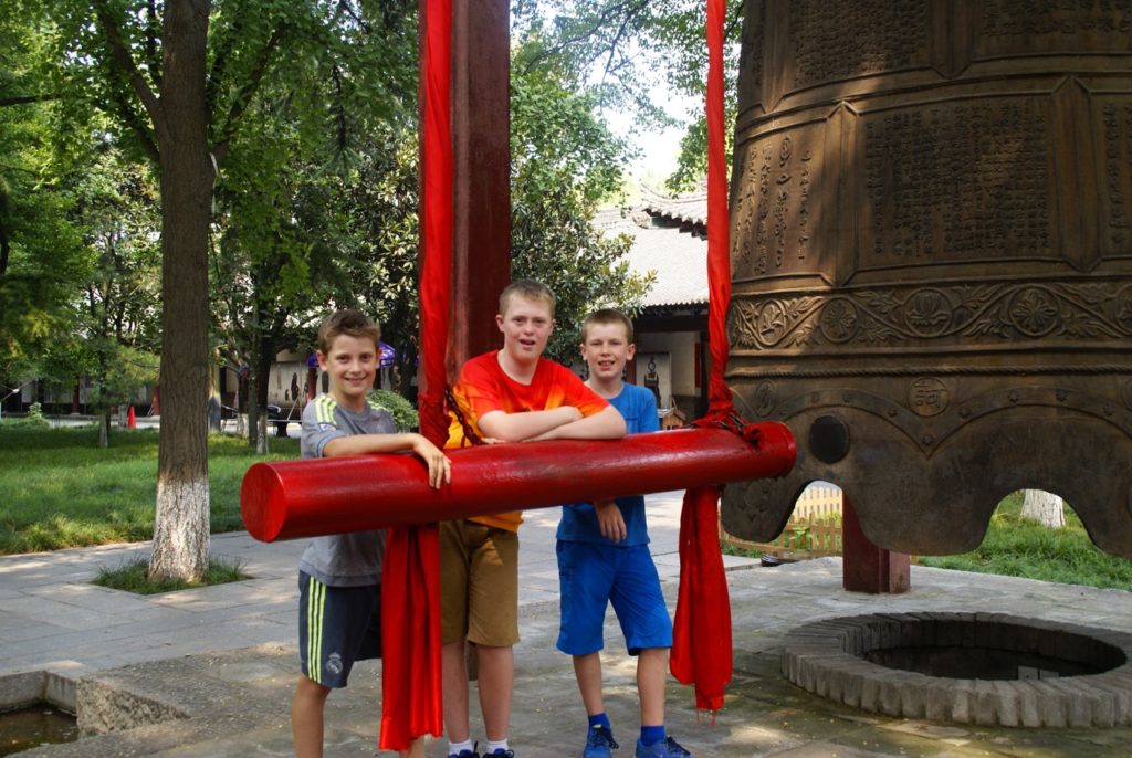 Ringing the bell at the Small Wild Goose Pagoda in Xi'an